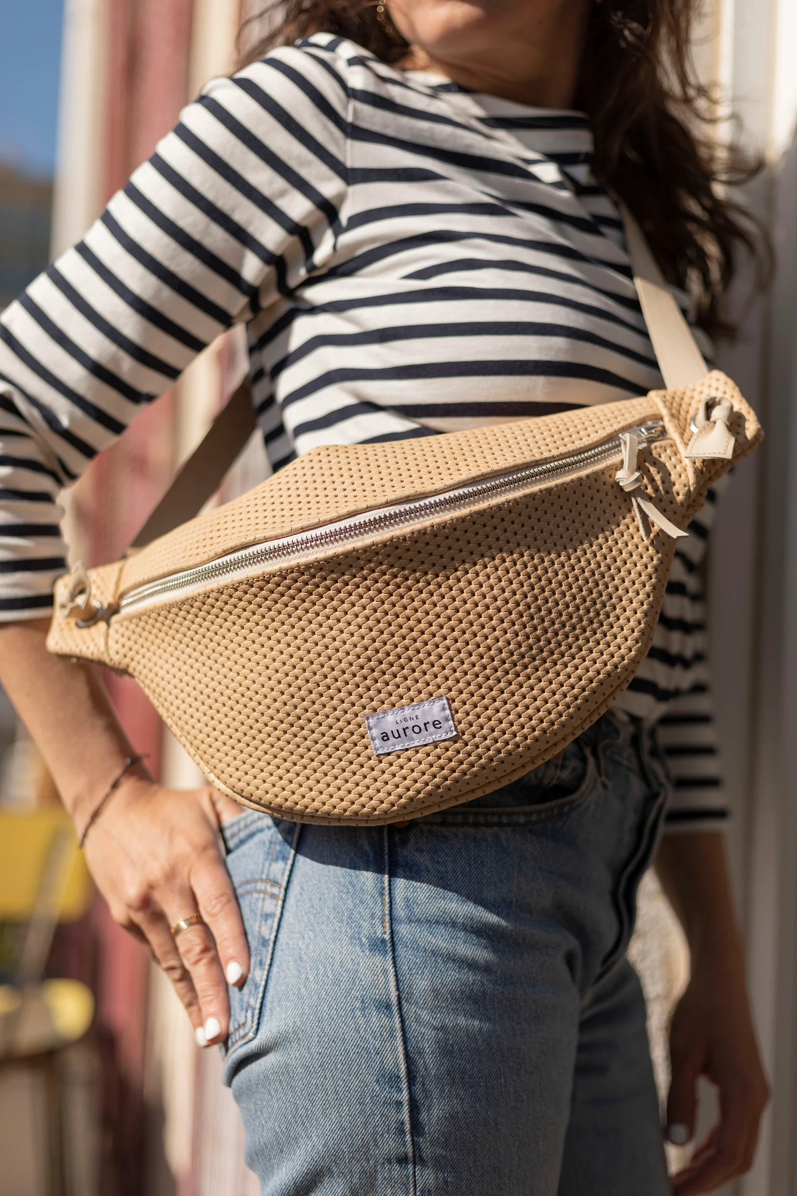 XL banana bag, chest bag, Coral colored belt bag - Image 2