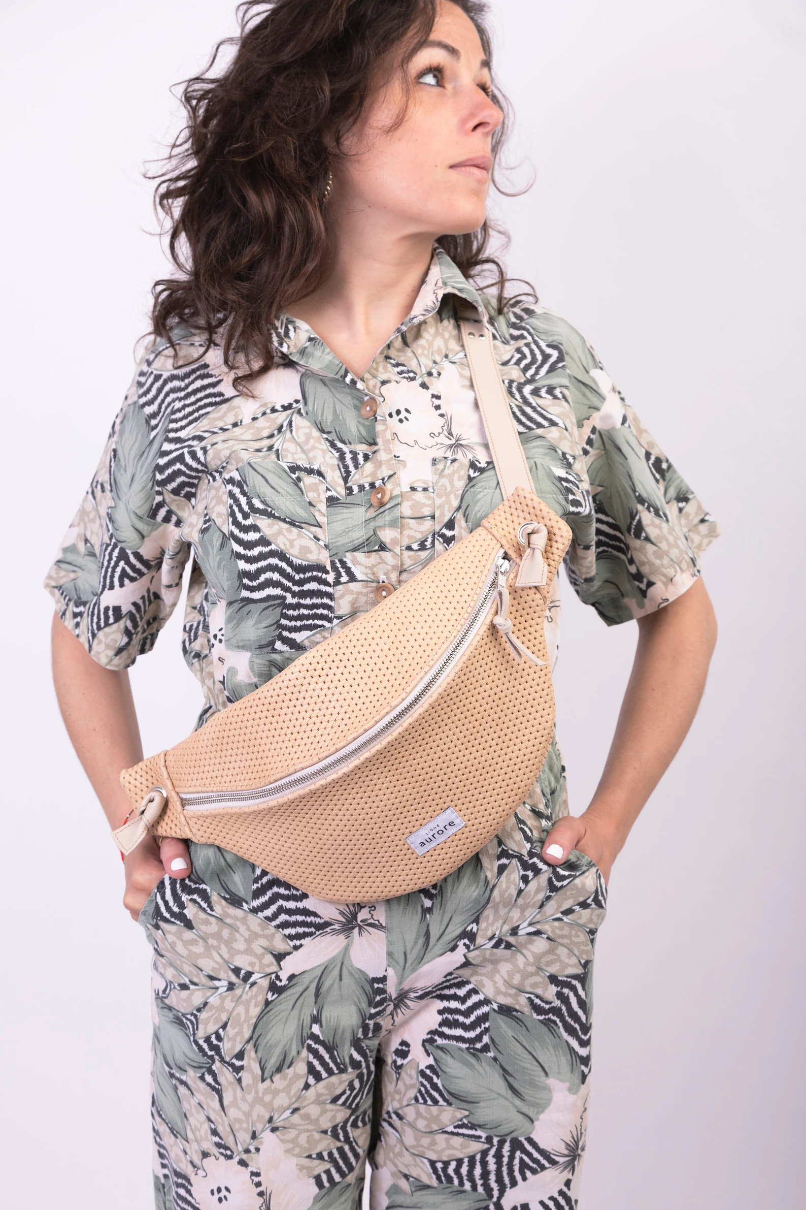 XL banana bag, chest bag, Coral colored belt bag - Image 6