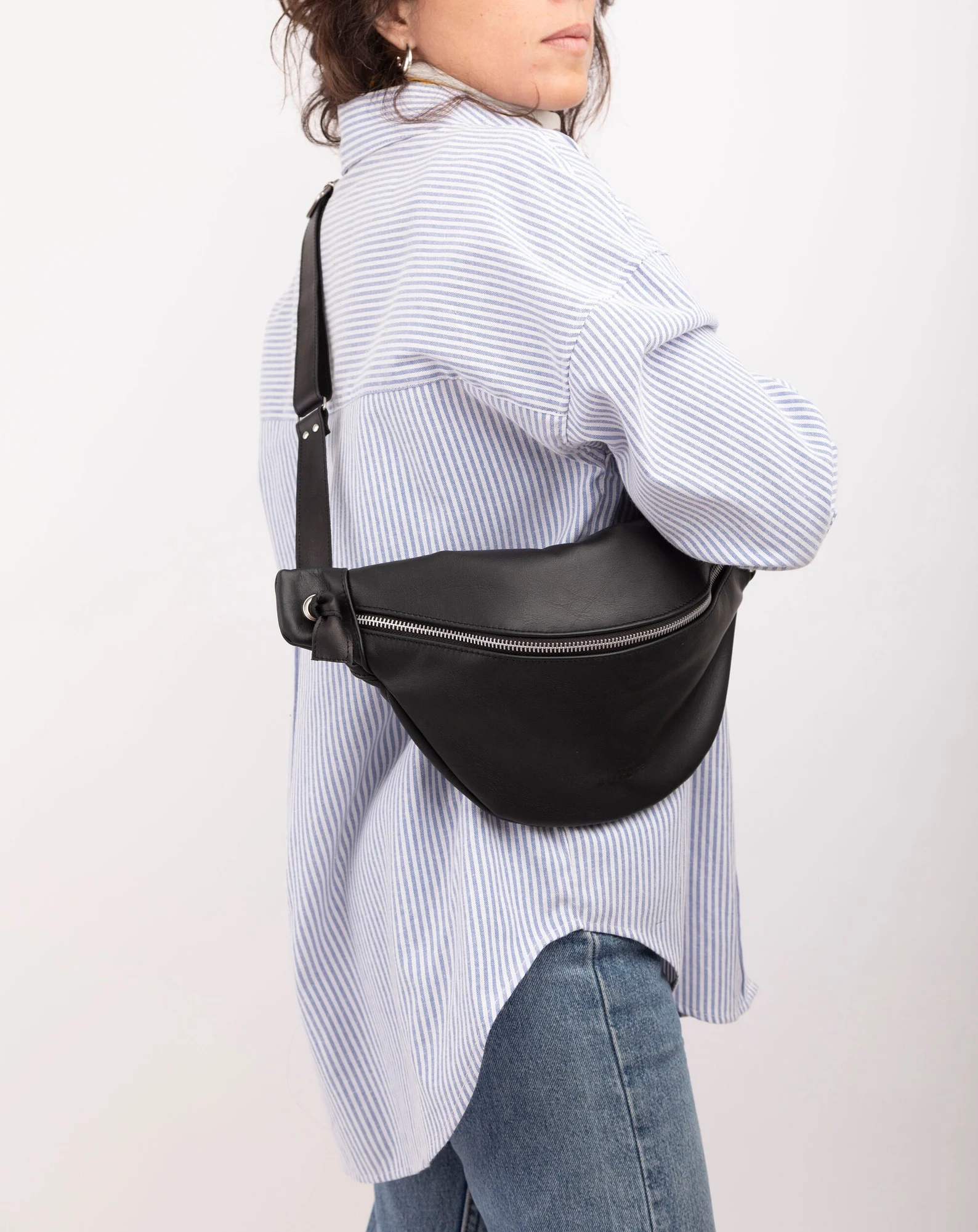 XL fanny pack, chest bag, black leather - Image 5