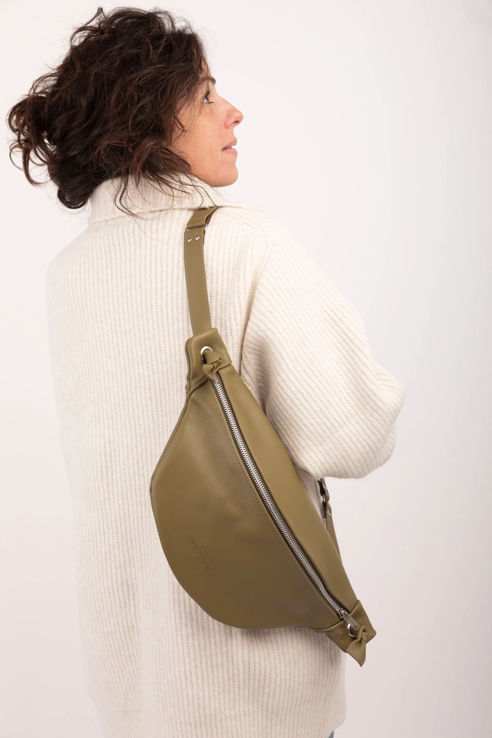 XL fanny pack, chest bag, khaki leather - Image 8