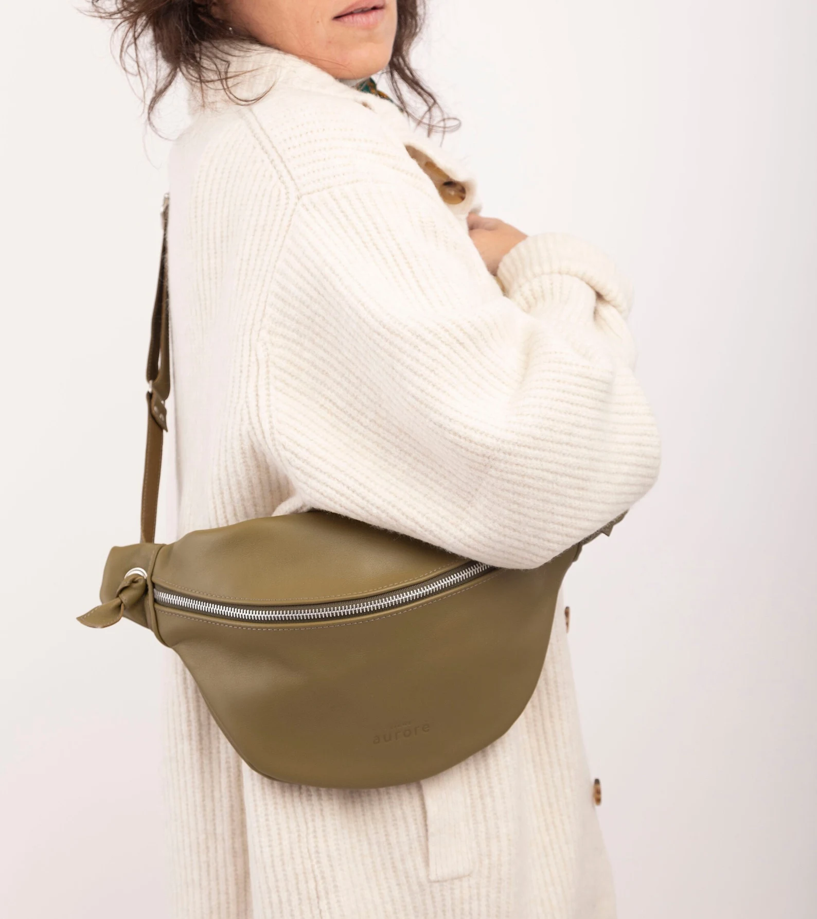 XL fanny pack, chest bag, khaki leather - Image 9