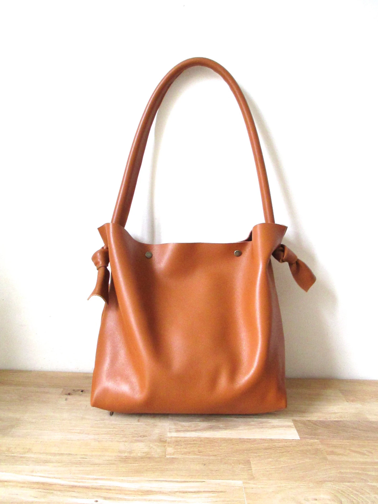 Camel leather handbag for women - Image 5