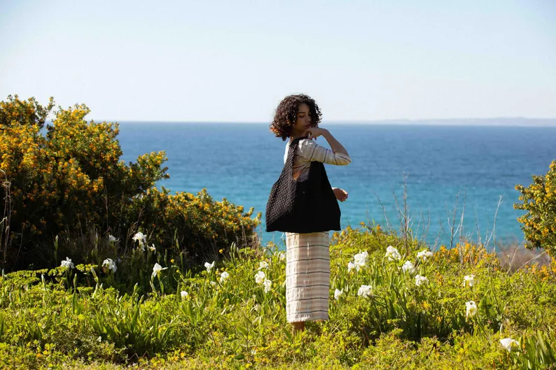 Marthe tote bag - black smocked fabric - Image 4